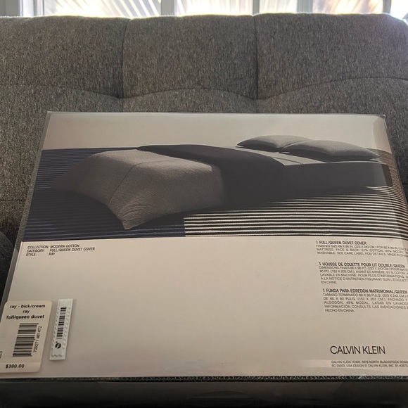 Calvin Klein duvet cover - Picture 10 of 10